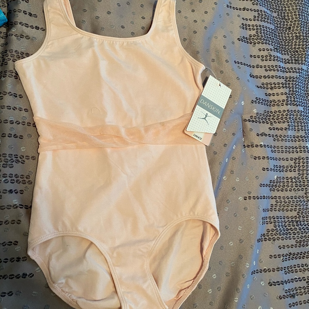 Girls Petal Pink leotard